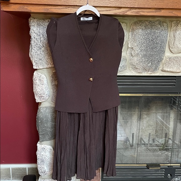 Zara Mixed Knit Skirt and Vest - Picture 1 of 10